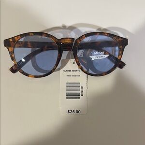 NWT Moda Tortoise Shell Sunglasses!